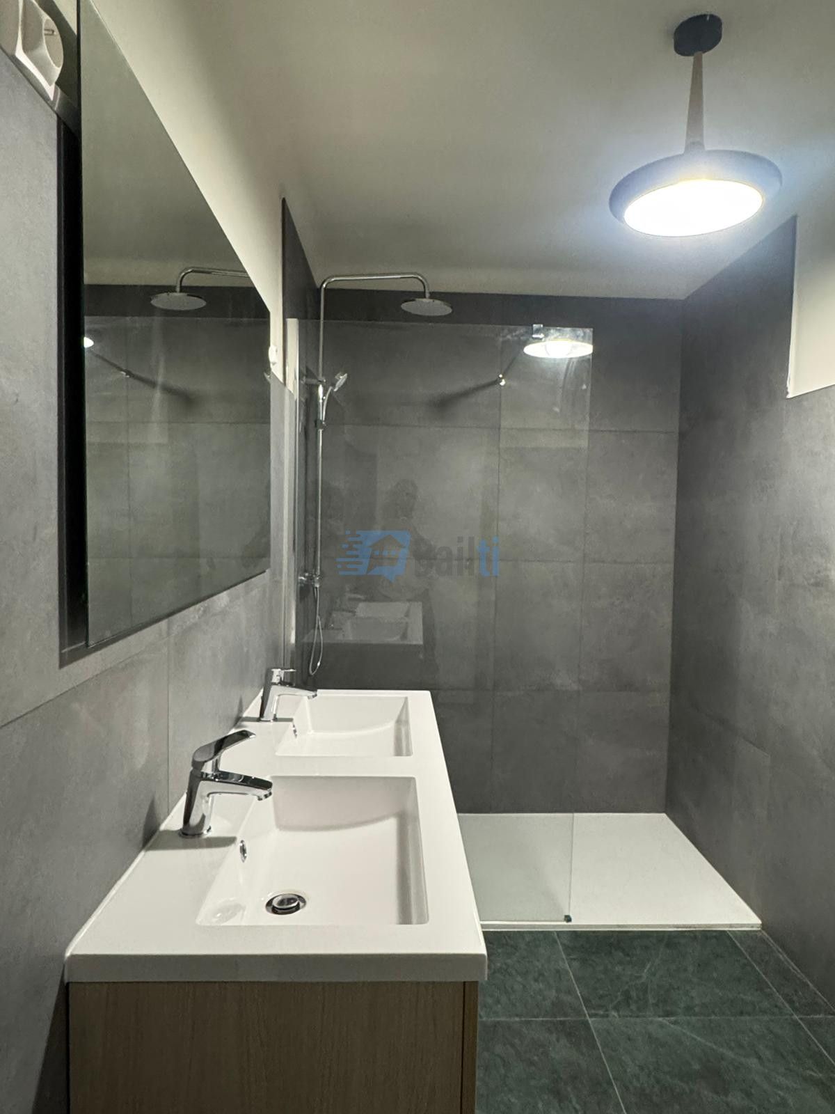 Sous location Tour-de-Faure